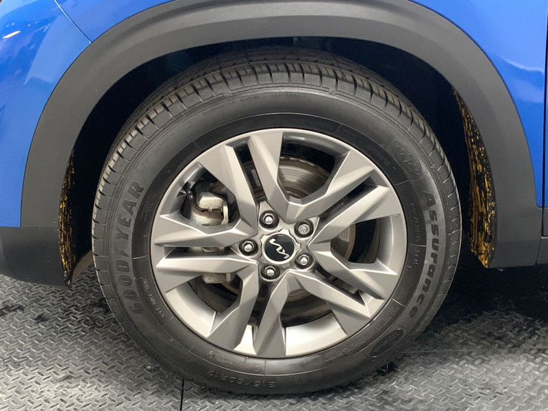 KIA Seltos  5 pts. EX Pack, 1.6l, TA, a/ac., piel, RA-17 2022